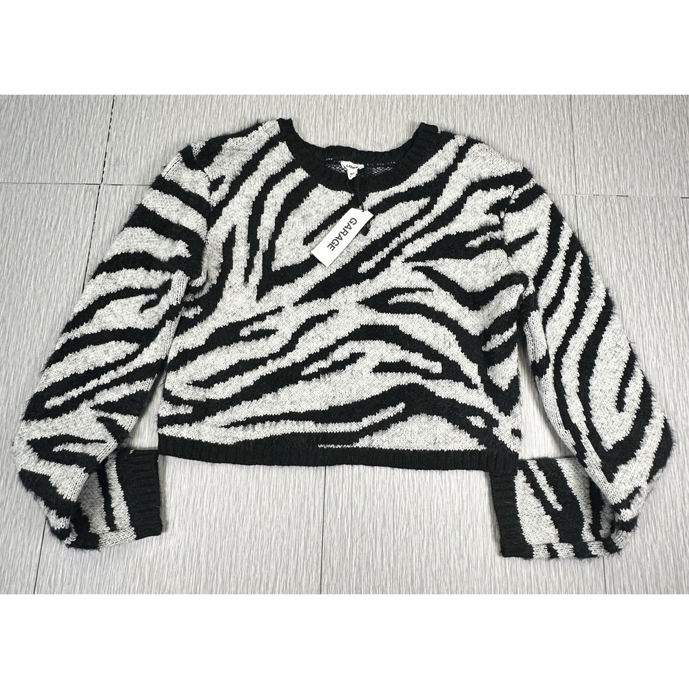 GARAGE Zebra Print Classic Sweater Long Sleeve Crop Soft SZ: M